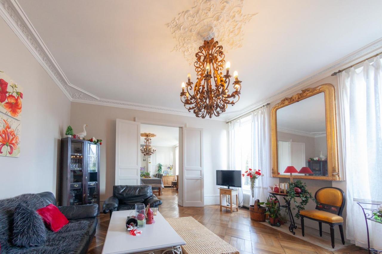 Le Jardin Des Lys Bed and Breakfast Gemmelaincourt Eksteriør billede