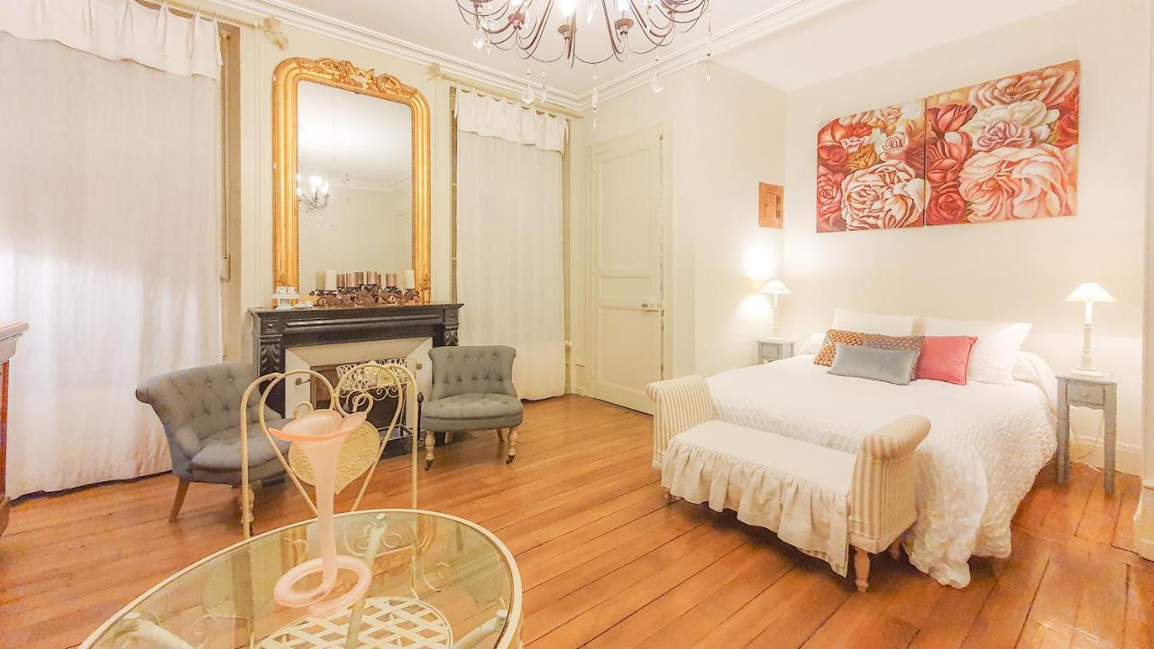 Le Jardin Des Lys Bed and Breakfast Gemmelaincourt Eksteriør billede