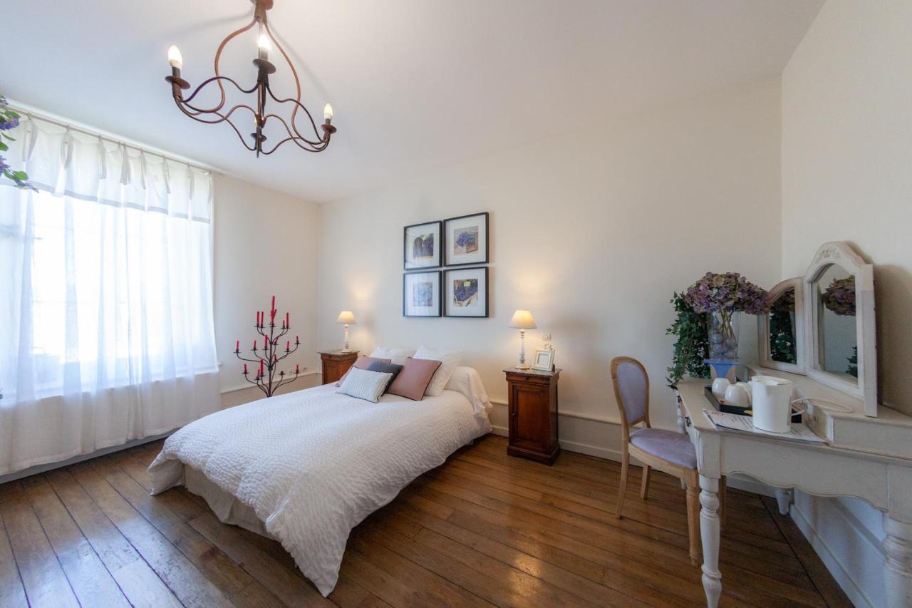 Le Jardin Des Lys Bed and Breakfast Gemmelaincourt Eksteriør billede